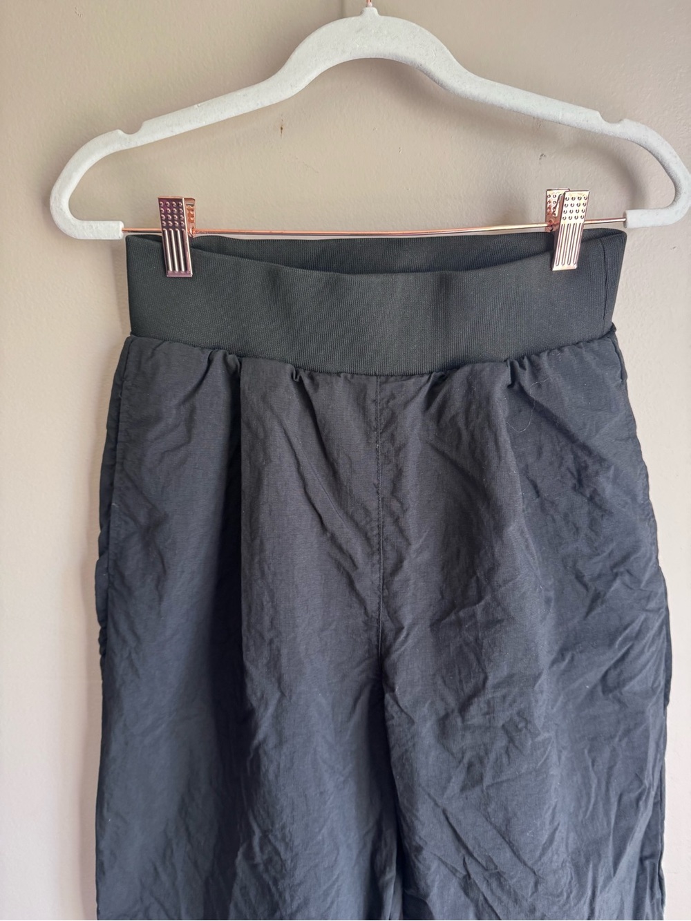 Zara Black Windbreaker Pants Pull On Straight Wide Leg 31.5 Inseam Size S - Picture 2 of 9
